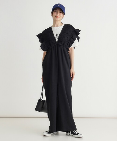 HONEYSUCKLE ROSE(ハニーサックルローズ)の「シャーリングサロペット(サロペット/オーバーオール・レディース・ダークブラウン/ブラック・05/04)」の1枚目の写真