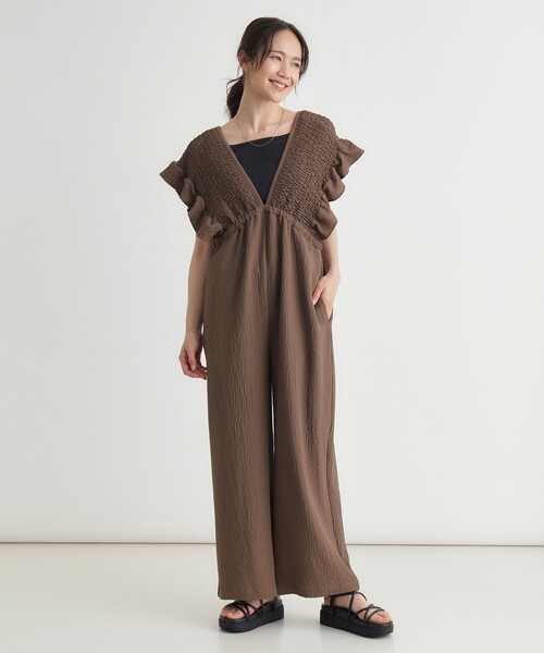 HONEYSUCKLE ROSE(ハニーサックルローズ)の「シャーリングサロペット(サロペット/オーバーオール・レディース・ダークブラウン/ブラック・05/04)」の8枚目の写真