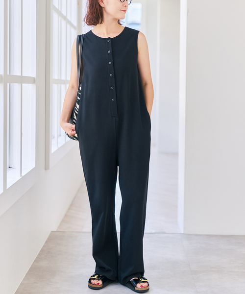 Spick & Span(スピックアンドスパン)の「フロントボタンサロペット(その他パンツ・レディース・ブラック/ブラウン・FREE)」の5枚目の写真