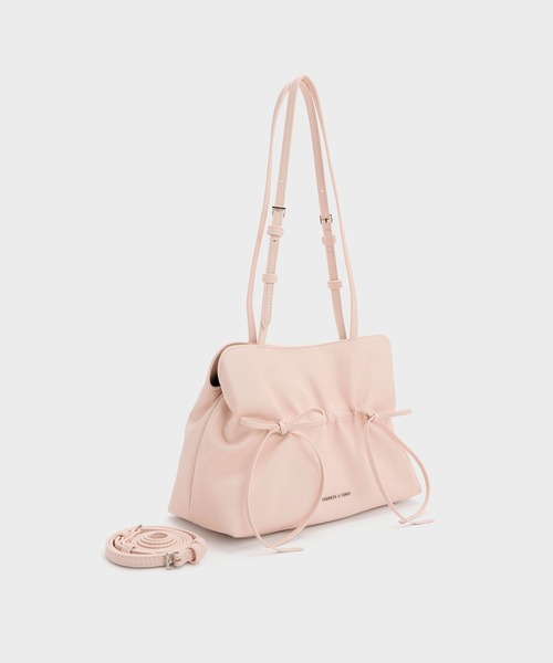 CHARLES & KEITH(チャールズ & キース)の「Reese リース ルーシュド ボウ ショルダーバッグ(ショルダーバッグ・レディース・クリーム/ブラウン系その他7/ピンク系その他3・M)」の17枚目の写真