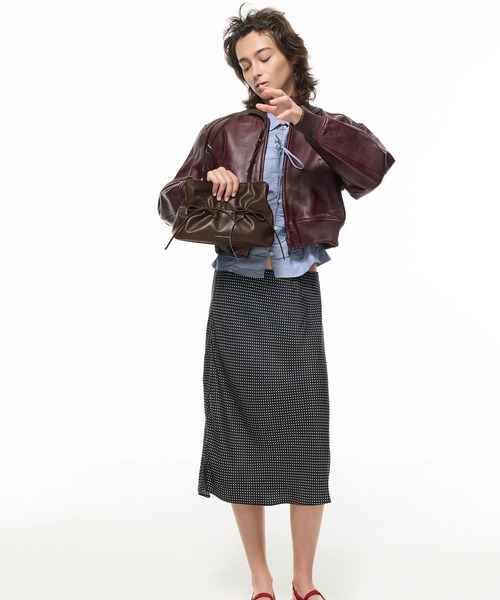 CHARLES & KEITH(チャールズ & キース)の「Reese リース ルーシュド ボウ ショルダーバッグ(ショルダーバッグ・レディース・クリーム/ブラウン系その他7/ピンク系その他3・M)」の6枚目の写真
