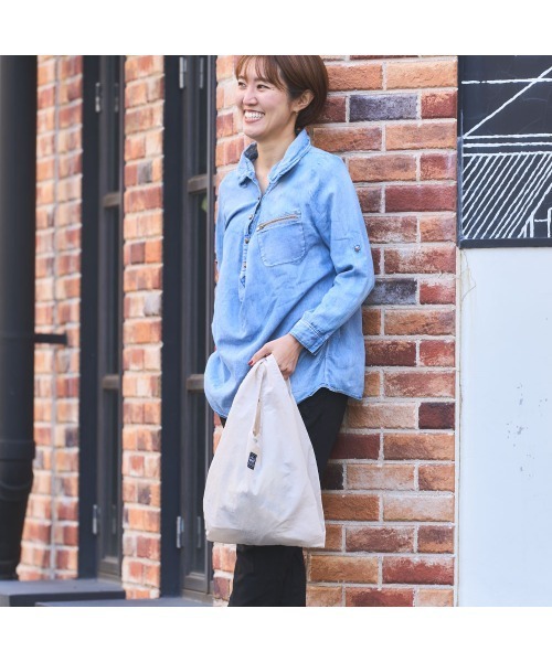 OMCC(オーエムシーシー)の「Shopping Bag Natural Ripstop S - ショッピングバッグ ナチュラルリップストップ S(エコバッグ/サブバッグ・レディース・チャコールグレー/セージグリーン/アイボリー/サンドベージュ/ピンク系/パープル・S)」の7枚目の写真
