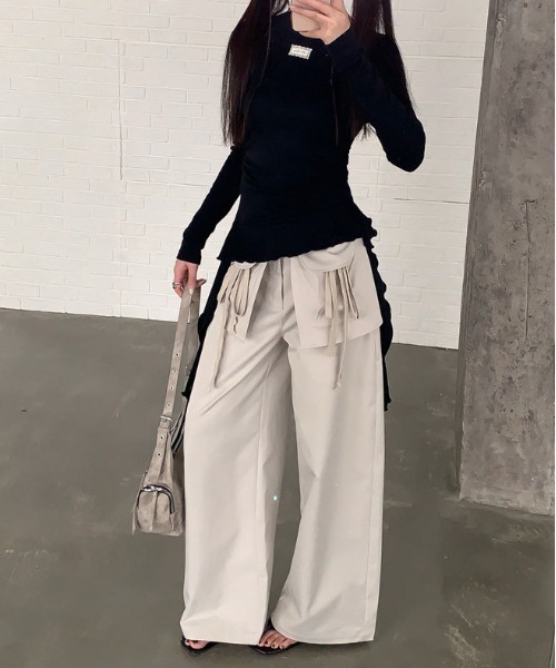 &soiree(アンドソワレ)の「リボン付きフラップポケット付きワイドパンツ(その他パンツ・レディース・チャコール/グレイッシュベージュ/ブラック・MEDIUM/SMALL)」の9枚目の写真