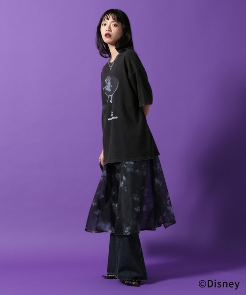 PAGEBOY(ページボーイ)の「Disney【ふしぎの国のアリス】ルーズT(Tシャツ/カットソー・レディース・オフホワイト/ブラック/チャコールグレー・FREE)」の12枚目の写真