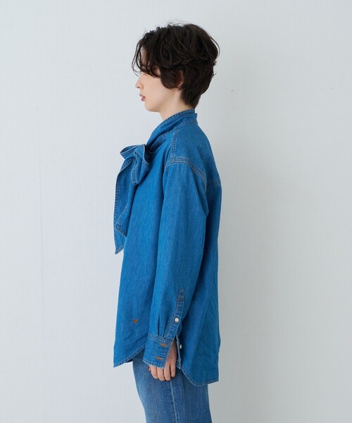 Rouge vif(ルージュヴィフ)の「デニムタイリボンシャツ/ブラウス(シャツ/ブラウス・レディース・ブルー・フリー)」の4枚目の写真