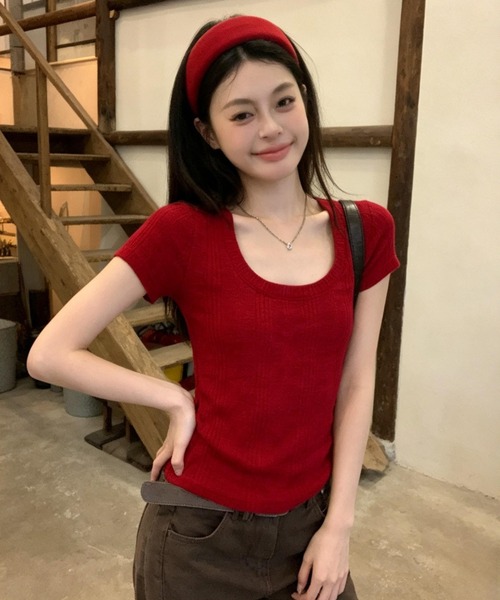FAVORITO(ファヴォリート)の「UネックTEE(Tシャツ/カットソー・レディース・ホワイト/ブルー/オレンジ/レッド・F)」の3枚目の写真