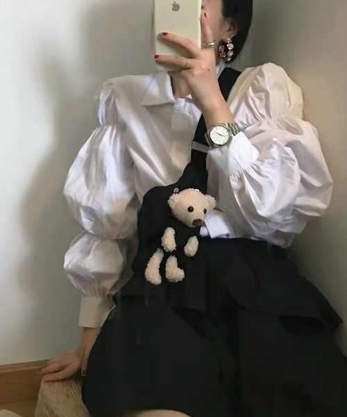 Achic(アシック)の「ギャザースリーブシャツブラウス(Tシャツ/カットソー・レディース・ホワイト・M)」の7枚目の写真