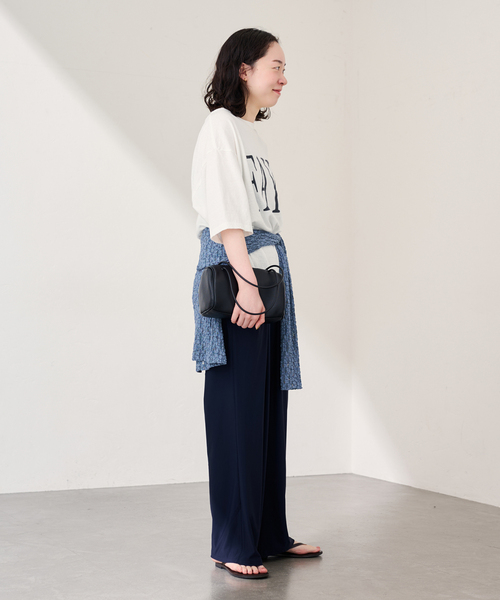 FRAMeWORK(フレームワーク)の「≪WEB限定+一部店舗 / 追加≫ラフィー天竺ネームロゴTEE 3(Tシャツ/カットソー・レディース・ベージュ/チャコールグレー/ホワイト・FREE)」の13枚目の写真