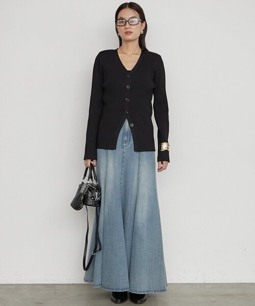 LOUNGEDRESS(ラウンジドレス)の「《品よく着映える》パワショルカーデ 秋服(カーディガン/ボレロ・レディース・オフホワイト/ブラック/ブロンズ・FREE)」の19枚目の写真