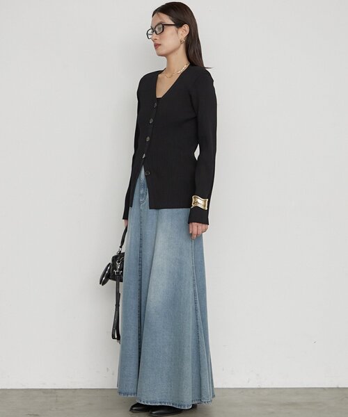 LOUNGEDRESS(ラウンジドレス)の「《品よく着映える》パワショルカーデ 秋服(カーディガン/ボレロ・レディース・オフホワイト/ブラック/ブロンズ・FREE)」の21枚目の写真