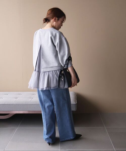 le.coeur blanc(ルクールブラン)の「TORRAZZO DONNA 裾チュールドッキングスウェット(スウェット・レディース・グレー/ネイビー・38)」の12枚目の写真