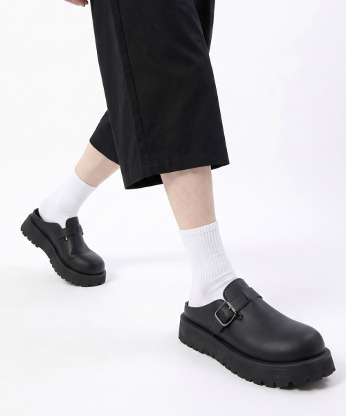UNDEROFF（アンダーオフ）の「バックルラウンドトゥクロッグブラック（サンダル・メンズ・ブラック・25cm/26cm/27cm/28cm）」の6枚目の写真