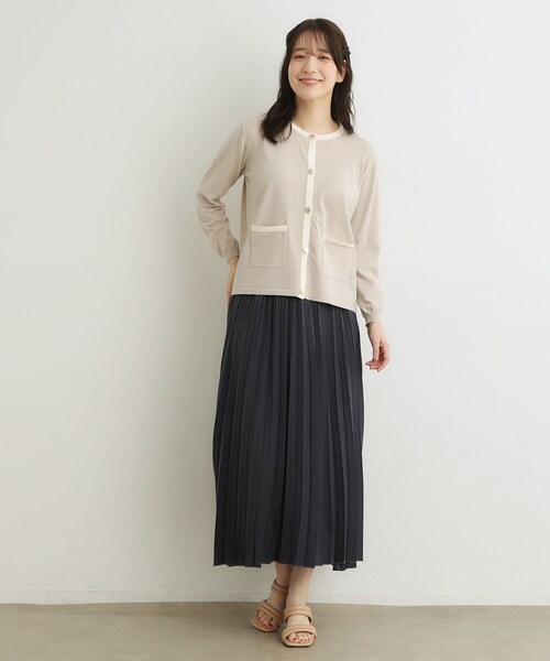 LAURA ASHLEY(ローラアシュレイ)の「【羽織におすすめ!洗える】バイカラーニットカーディガン(カーディガン/ボレロ・レディース・ブラック/ベージュ・40/38)」の8枚目の写真