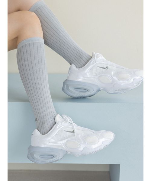 NIKE(ナイキ)の「【NIKE meets emmi】W AIR MAX MUSE(スニーカー・レディース・ホワイト・25/25.5/23/23.5/24/24.5)」の20枚目の写真