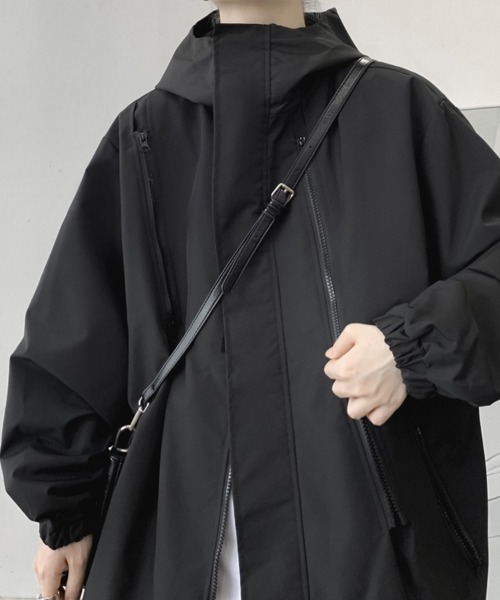 KELVIN(ケルヴァン)の「Tech Hood Long Jacket テックフードロングジャケット(ブルゾン・メンズ・アイボリー/ブラック・MEDIUM/LARGE)」の5枚目の写真