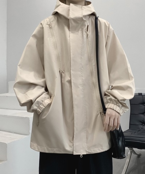 KELVIN(ケルヴァン)の「Tech Hood Long Jacket テックフードロングジャケット(ブルゾン・メンズ・アイボリー/ブラック・MEDIUM/LARGE)」の3枚目の写真
