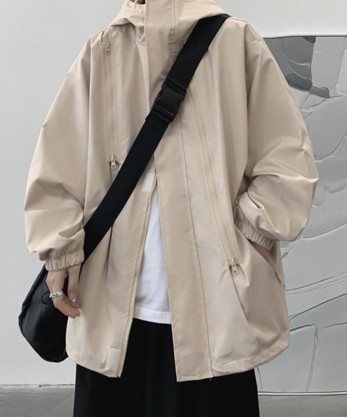 KELVIN(ケルヴァン)の「Tech Hood Long Jacket テックフードロングジャケット(ブルゾン・メンズ・アイボリー/ブラック・MEDIUM/LARGE)」の4枚目の写真