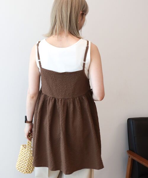 AMERICAN HOLIC(アメリカンホリック)の「【WEB限定】前後2WAYキャミソールチュニック【UVカット・イージーケア】(ベスト・レディース・ブラック/ブラウン・FREE)」の22枚目の写真