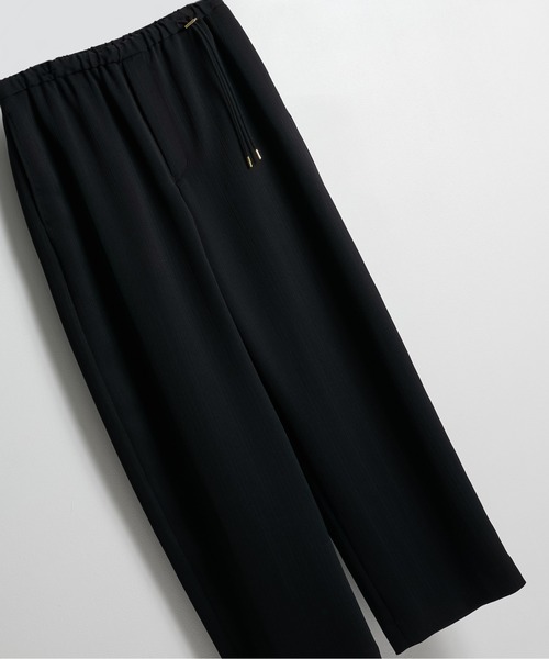 CULLNI(クルニ)の「【CULLNI】別注 Cord pique Drawstring Relaxed Pants / ウォッシャブル / 伸縮素材(スラックス・メンズ・グリーン/グレー/ブラック/ネイビー/ベージュ・1/2)」の2枚目の写真