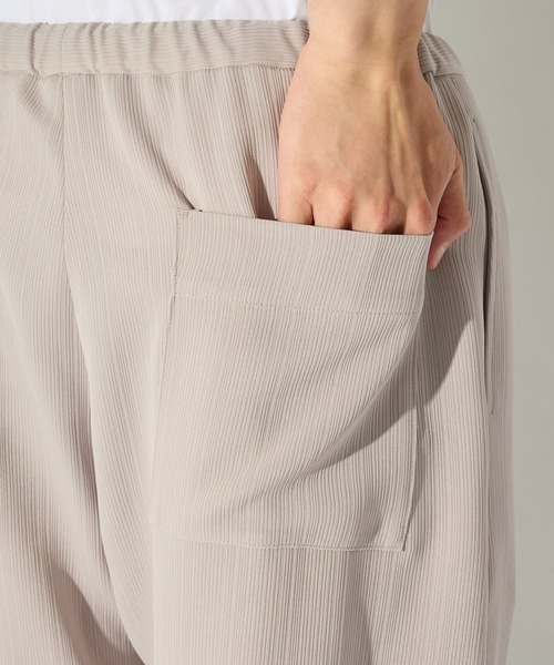 CULLNI(クルニ)の「【CULLNI】別注 Cord pique Drawstring Relaxed Pants / ウォッシャブル / 伸縮素材(スラックス・メンズ・グリーン/グレー/ブラック/ネイビー/ベージュ・1/2)」の22枚目の写真