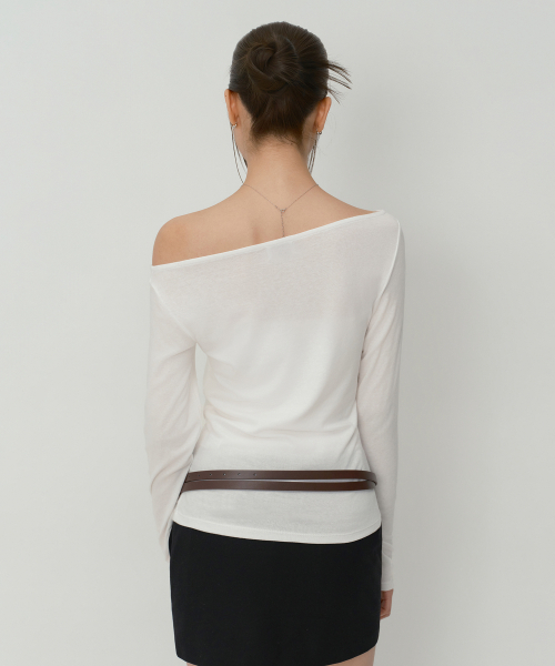 MUSINSA STANDARD WOMAN（ムシンサスタンダードウーマン）の「ウィメンズウールテンセルオフショルダー長袖Tシャツ[アイボリー]（Tシャツ/カットソー・レディース・その他・X-SMALL/SMALL/MEDIUM/LARGE）」の3枚目の写真