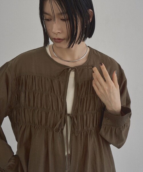 coen（コーエン）の「【秋カラー新登場◎/セットアイテム】シアーシャーリングシャツカーデセット（シャツ/ブラウス・レディース・ブラウン/ダークグレー/ライトブルー/ナチュラル・L/M）」の2枚目の写真