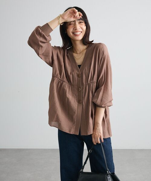 Green Parks(グリーンパークス)の「Vネック切替リブドッキングシャツ(シャツ/ブラウス・レディース・ピンク/ブラウン/ホワイト系その他2/ブラック・FREE)」の18枚目の写真
