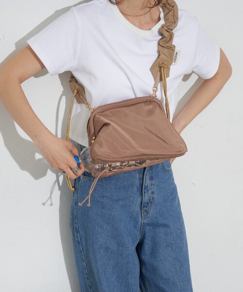 CIAOPANIC TYPY（チャオパニックティピー）の「：【KAIRI企画】新色登場！撥水ナイロン多収納がま口ショルダーバッグ（ショルダーバッグ・レディース・ブラック/ブラウン/カーキ/ベージュ・ONE SIZE）」の22枚目の写真