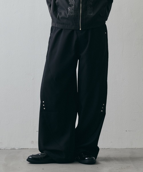 Shoowtime(ショウタイム)の「Studded Detail Grunge Wide-Leg Baggy Slacks / スタッズディテール グランジワイドバギースラックス(スラックス・メンズ・ブラウン/ブラック・X-LARGE/LARGE/MEDIUM)」の4枚目の写真