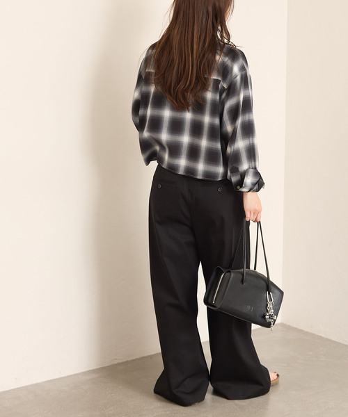 JOURNAL STANDARD(ジャーナルスタンダード)の「オンブレチェッククロップド シャツ(シャツ/ブラウス・レディース・コバルトブルー/ブラック系その他・FREE)」の7枚目の写真