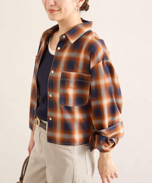 JOURNAL STANDARD(ジャーナルスタンダード)の「オンブレチェッククロップド シャツ(シャツ/ブラウス・レディース・コバルトブルー/ブラック系その他・FREE)」の16枚目の写真