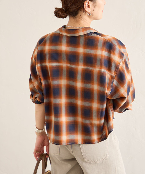 JOURNAL STANDARD(ジャーナルスタンダード)の「オンブレチェッククロップド シャツ(シャツ/ブラウス・レディース・コバルトブルー/ブラック系その他・FREE)」の17枚目の写真