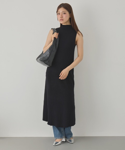 MAGASIN DE MODE Chou Chou(マガジンデモードシュシュ)の「【MAGASIN DE MODE Chou Chou】モックネックノースリーブニットワンピース SNF(ワンピース・レディース・ブラウン/ブラック/アイボリー・FREE)」の4枚目の写真