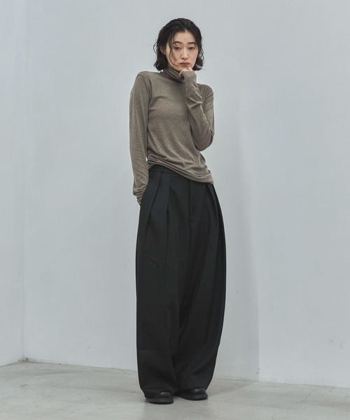 feepur（フェピュール）の「【TALLサイズあり】ダブルタックツイルパンツ（その他パンツ・レディース・ブラック/グレー・SMALL/TALL/MEDIUM）」の16枚目の写真