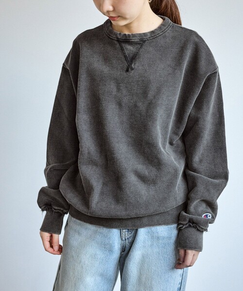 ROPE' PICNIC（ロペピクニック）の「【Champion/チャンピオン】ピグメント裏毛クルーネックスウェット（スウェット・レディース・サックスブルー・FREE）」の2枚目の写真