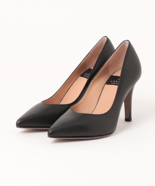 LANVIN collection(ランバン コレクション)の「ポインテッドトゥVカットパンプス(パンプス・レディース・サンドベージュ/ブラック/ブラック系その他・22.5cm/23.0cm/23.5cm/24.5cm/24.0cm/22.0cm)」の1枚目の写真