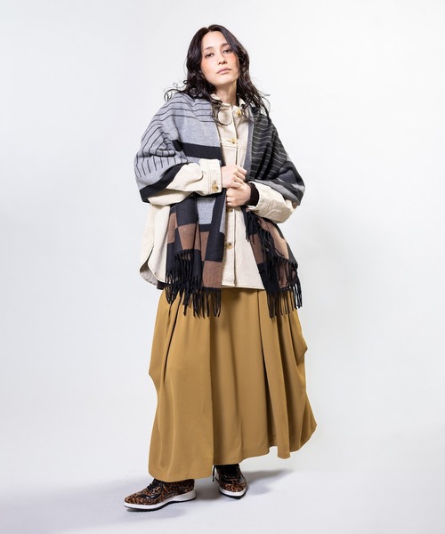 OSMOSIS(オズモーシス)の「ピンタックポケットドレープスカート(スカート・レディース・ネイビー/ブラック/マスタード・ONE SIZE)」の14枚目の写真