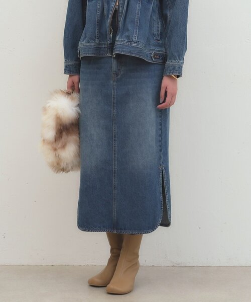 LOUNGEDRESS(ラウンジドレス)の「《セットアップ可》デニムタイトスカート(スカート・レディース・ブルー・36/38)」の1枚目の写真