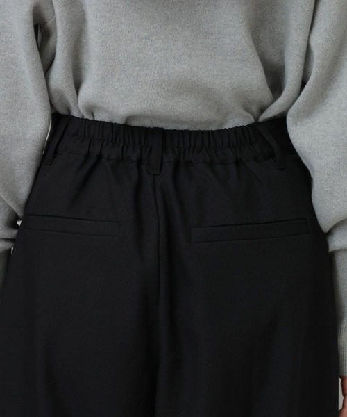LAKOLE(ラコレ)の「ツータックスラックスパンツ / 1052426(スラックス・レディース・ブラウン/グレー/ブラック・LARGE/MEDIUM)」の15枚目の写真