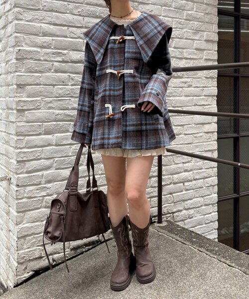 w closet（ダブルクローゼット）の「【今期注目！/チェック柄】BIGカラーダッフルコート（その他アウター・レディース・グレー/ブルー/ネイビー・FREE）」の13枚目の写真