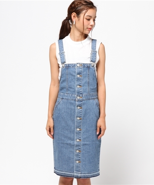 MOUSSY（マウジー）の「SALOPETTE TIGHT SKIRT（ワンピース・レディース・ライトブルー・1/2）」の2枚目の写真