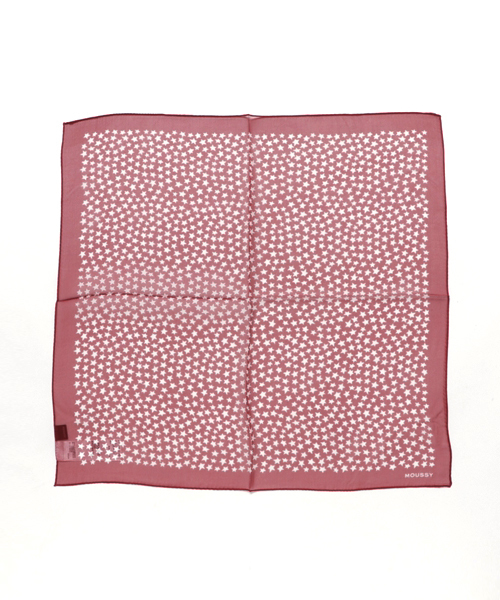 MOUSSY（マウジー）の「STAR SILK SCARF（バンダナ/スカーフ・レディース・レッド/ライトブルー/ブラック・FREE）」の3枚目の写真