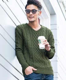 『vicci/ヴィッチ』ケーブル編みVネック長袖ニットセーター