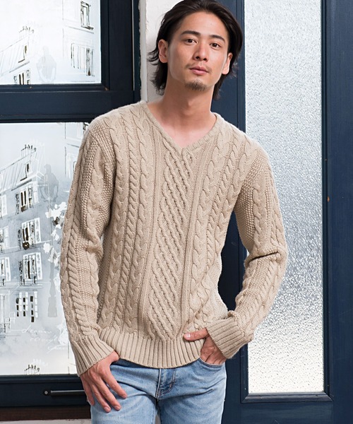 Vicci（ビッチ）の「『vicci/ヴィッチ』ケーブル編みVネック長袖ニットセーター（ニット/セーター・メンズ・ホワイト系その他2/ホワイト系その他4/ブラック系その他/ネイビー/ワインレッド/ホワイト系その他/ホワイト系その他3/アイボリー/ホワイト系その他5/ホワイト系その他6/ブラック/ブラック系その他2/グレー系その他/ミックスグレー/キャメル/グレー系その他2/オフホワイト/ベージュ/カーキ/ホワイト系その他7/パープル/レッド/インディゴブルー/ピンク/ロイヤルブルー/モカ/グリーン・L/M/44/46/XL）」の17枚目の写真