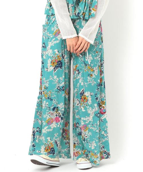Another Edition（アナザーエディション）の「フラワープリントパンツ◆（その他パンツ・レディース・イエロー/ターコイズブルー・FREE）」の2枚目の写真