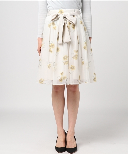 JILL by JILL STUART（ジルバイジルスチュアート）の「FLORAL STRIPE SK（スカート・レディース・ブラック/ホワイト・SMALL/MEDIUM）」の6枚目の写真