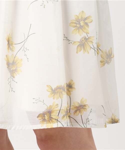 JILL by JILL STUART（ジルバイジルスチュアート）の「FLORAL STRIPE SK（スカート・レディース・ブラック/ホワイト・SMALL/MEDIUM）」の3枚目の写真