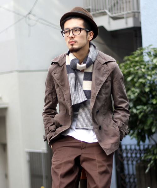 NANO universe（ナノユニバース）の「微起毛ショートトレンチ（トレンチコート・メンズ・ベージュ/グレイッシュベージュ/カーキ/ネイビー・SMALL/MEDIUM/LARGE）」の3枚目の写真