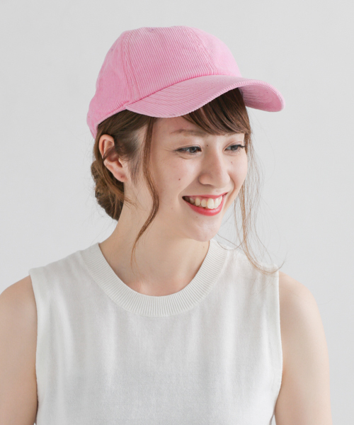 URBAN RESEARCH Sonny Label(アーバンリサーチサニーレーベル)の「NEWHATTAN CAP CORDUROY(キャップ・レディース・ブラウン/ピンク/マスタード/ネイビー/ベージュ/ダークブラウン・ONE)」の1枚目の写真