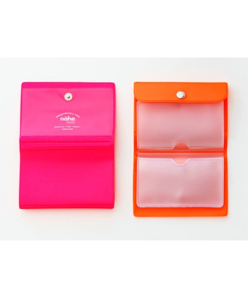Nahe（ネーエ）の「nahe ネーエ カードケース 定期 名刺入れ ネオン クリア 三つ折り（カードケース・レディース・ブルー/イエロー/オレンジ/ピンク/ライトグリーン・FREE）」の9枚目の写真